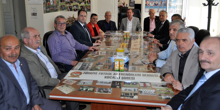 CHP taban birliklerini unutmadı