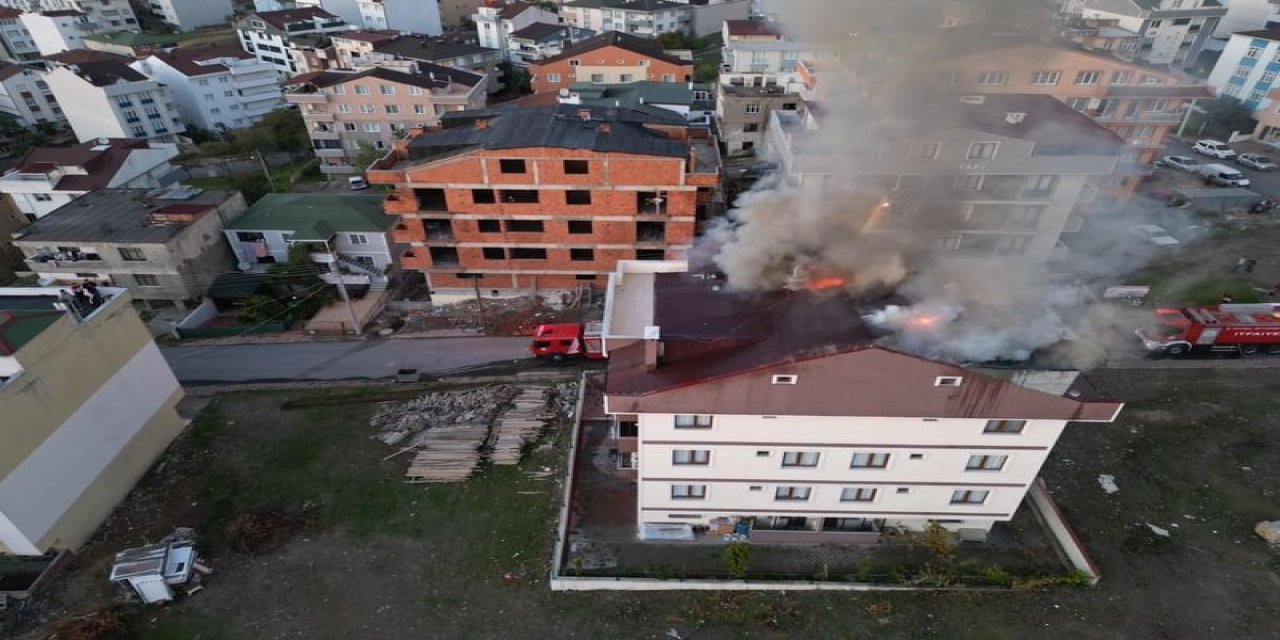 Mahalleliyi sokağa döken yangın