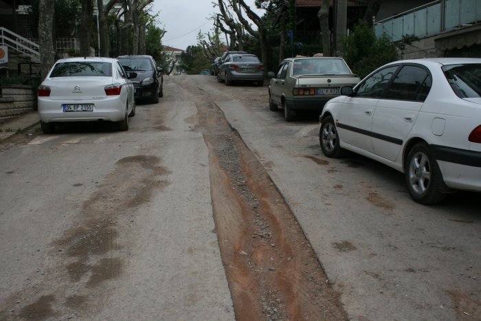 Ada sakinleri dertli!