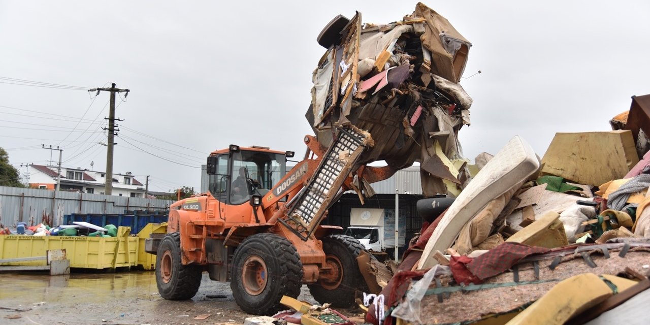 Bir ayda 50 ton atık toplandı