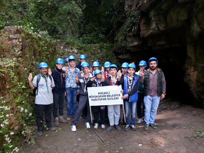 İzciler Gençlere Değer Katıyor