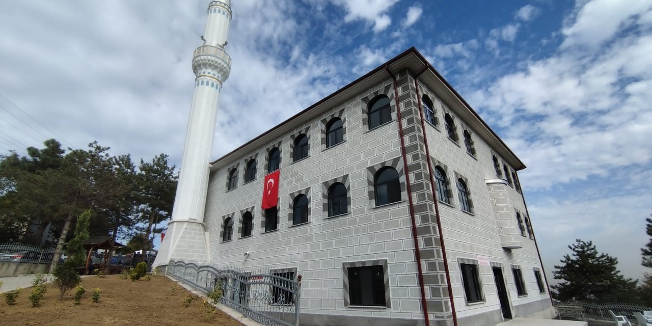 Panayır Cami ibadete açıldı