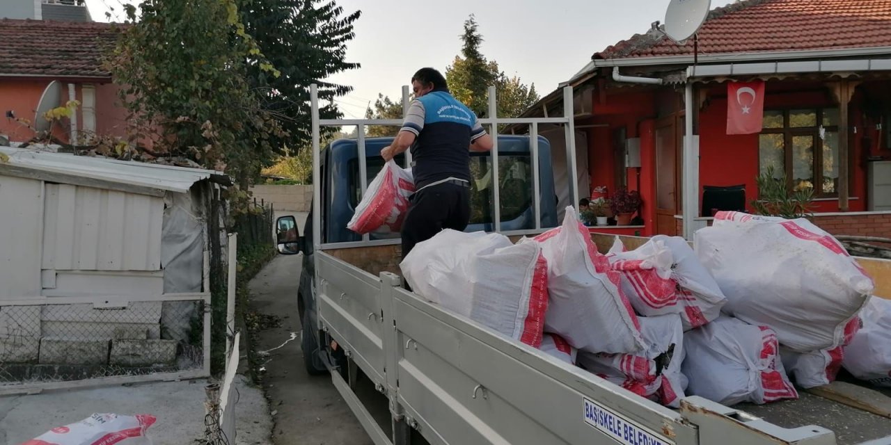 Binlerce ihtiyaç sahibi vatandaşa ulaştılar