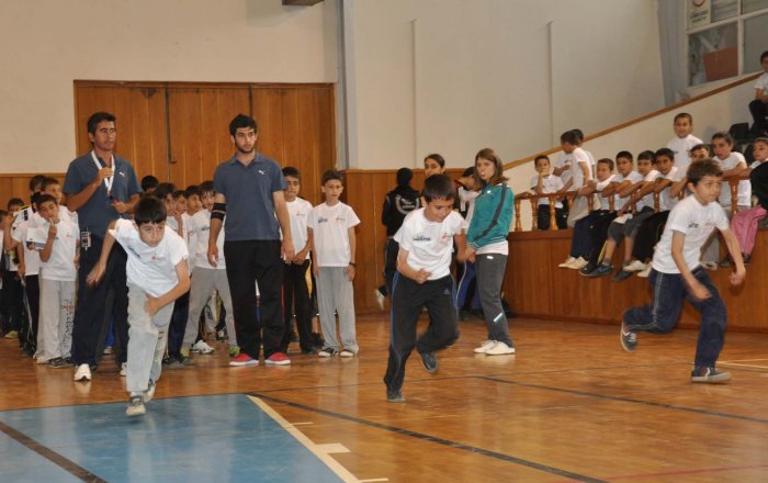 DARICA GELECEĞİN YILDIZLARINI SEÇİYOR