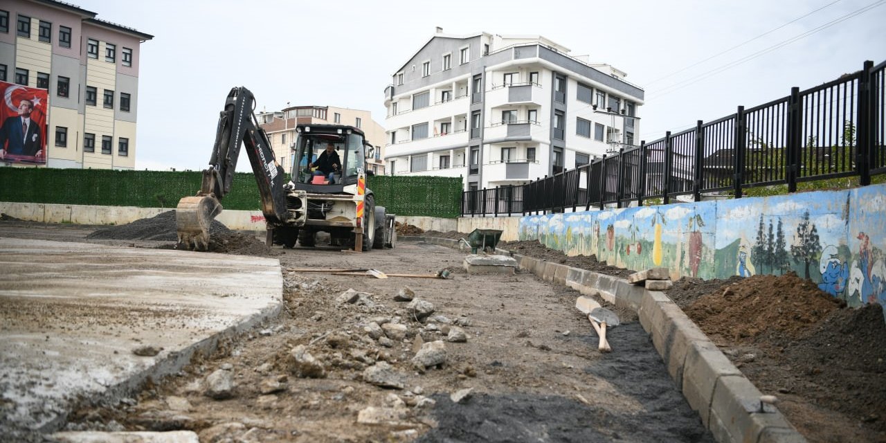 Okul bahçeleri bakım onarıma girdi