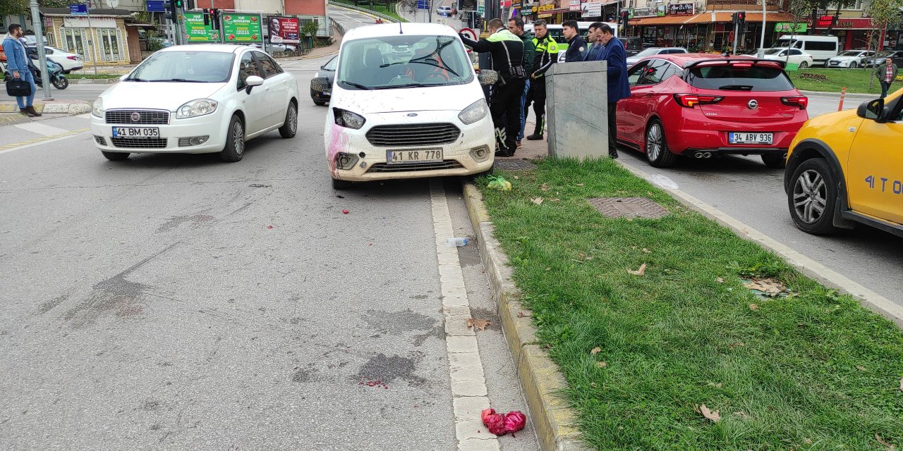 Her yeri kırmızı görünce sinir krizi geçirdi