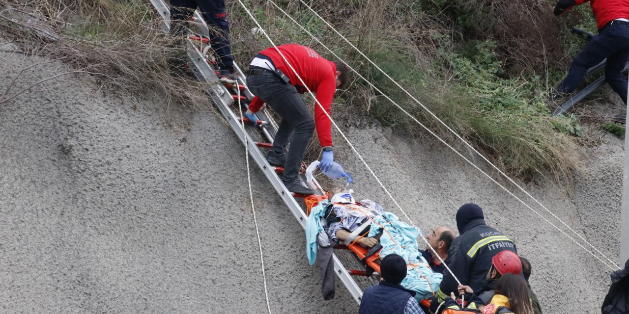 Yüksek Hızlı Trenin çarptığı  vatandaş hayatını kaybetti