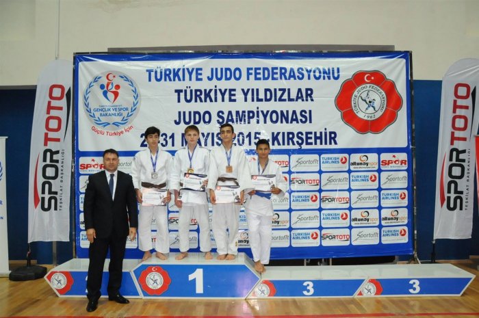 Judo Yıldızlarda Kağıtspor Rakip Tanımadı