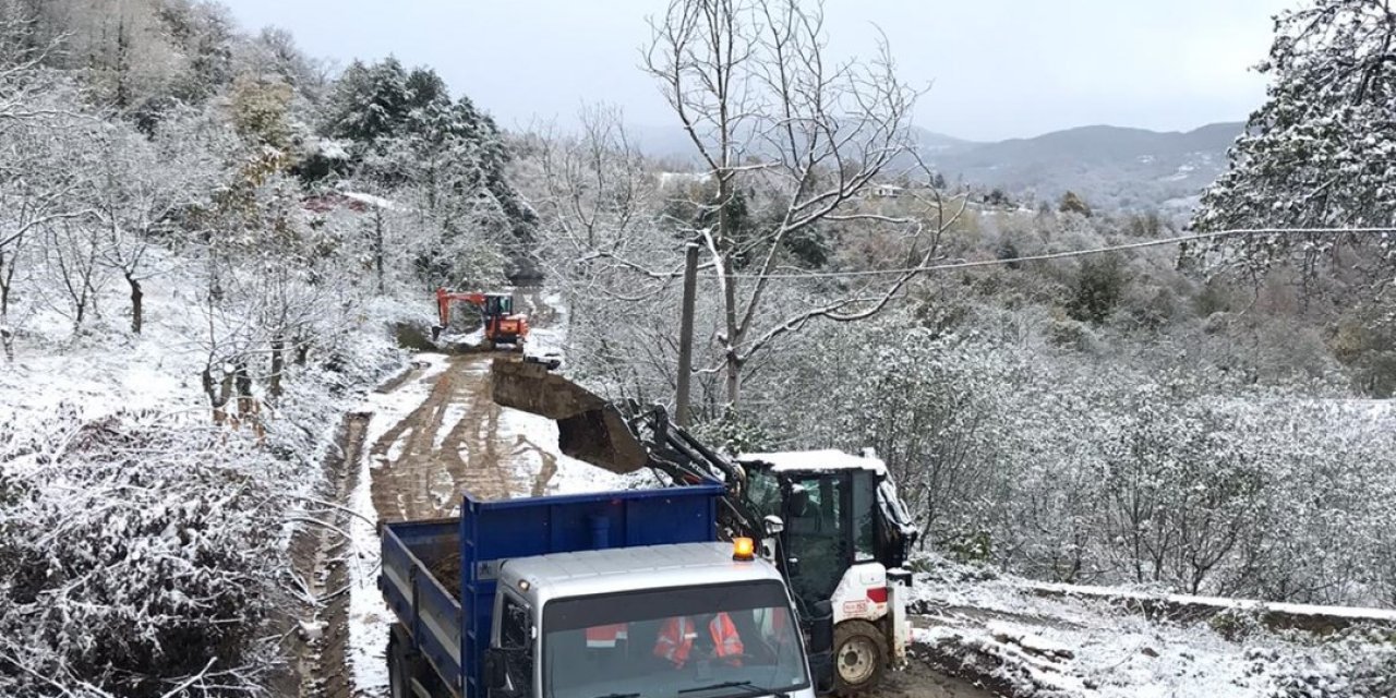 A Takımı ekiplerinin kar mesaisi