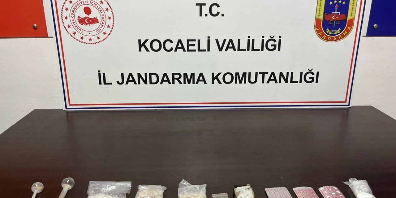 Zehir tacirlerine jandarma operasyonu