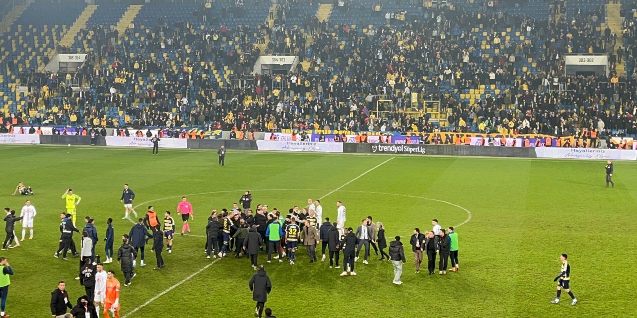 11 Süper Lig ekibi disipline gönderildi
