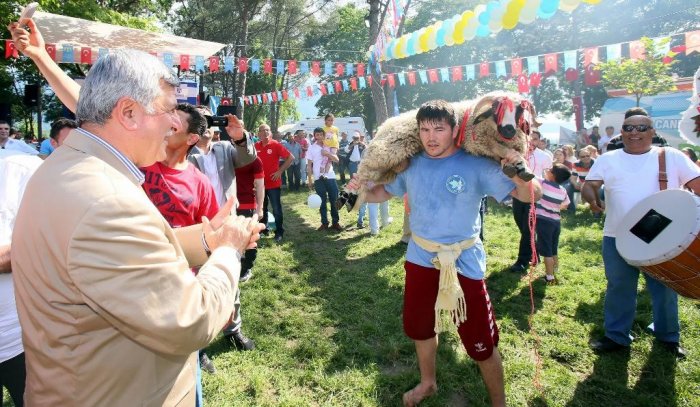 ’Hepimiz köklü bir medeniyetin üyesiyiz’’