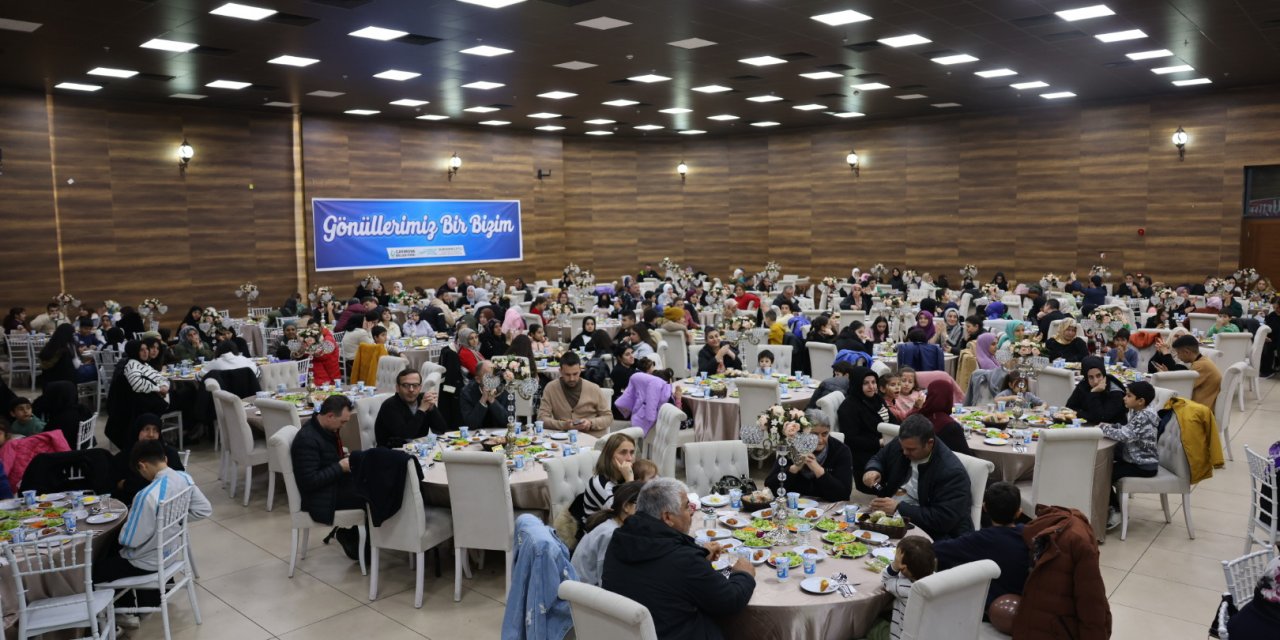 Çiftçi, yetim çocuklar ve aileleriyle bir araya geldi