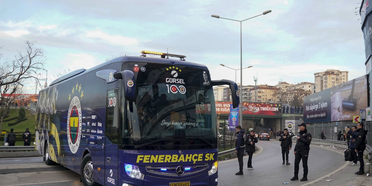 Fenerbahçe kafilesi stada ulaştı