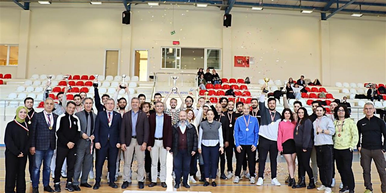 GTÜ’de 100. Yıl Spor Turnuvası Ödül Töreni
