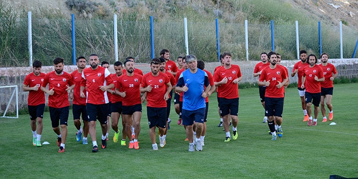 Rakipler boş durmuyor