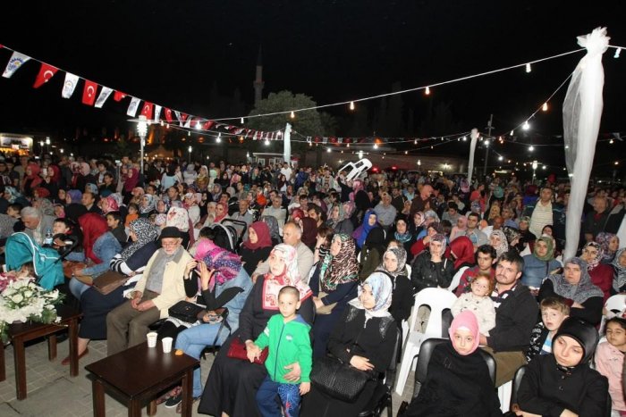 Meydanda Ramazan akşamları