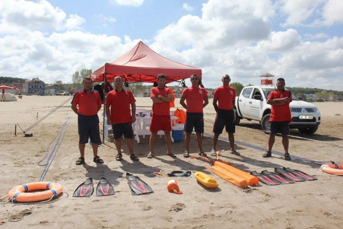 Sahillerde 32 kişi hayata döndü!
