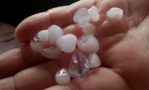 Gebze’ye dolu yağdı