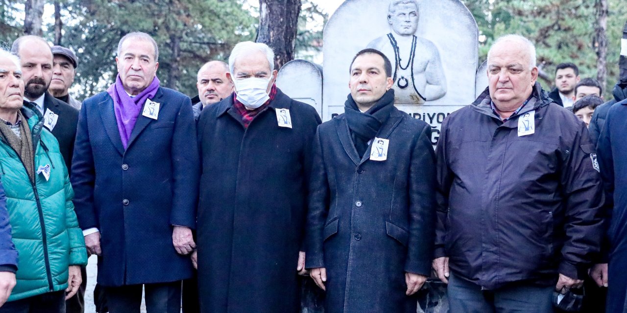 Efsane güreşçi Yaşar Doğu, kabri başında anıldı