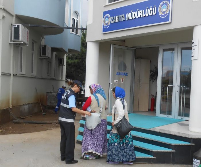 Kartepe Zabıtası’ndan dilenci uyarısı