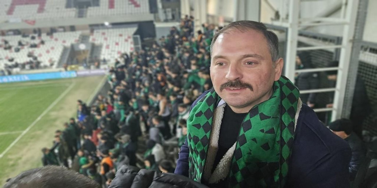 Metehan Küpçü Altay'da maçı tribünden izledi
