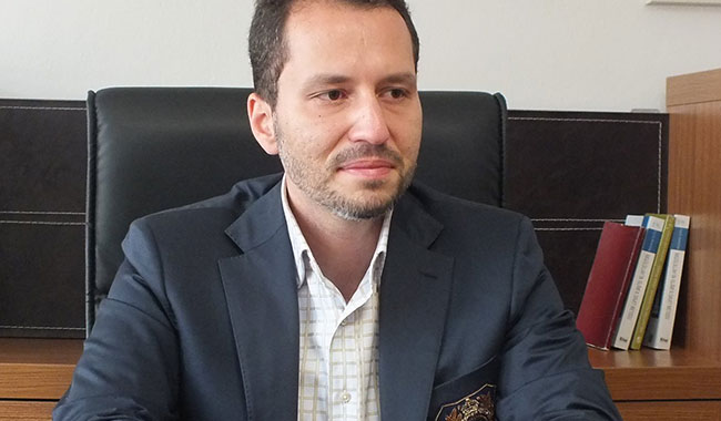 Fatih Erbakan iftara geliyor
