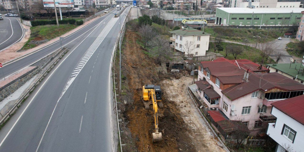 Eskihisar feribot yolu genişletiliyor