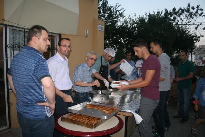 Üretenler sitesi iftarda buluştu