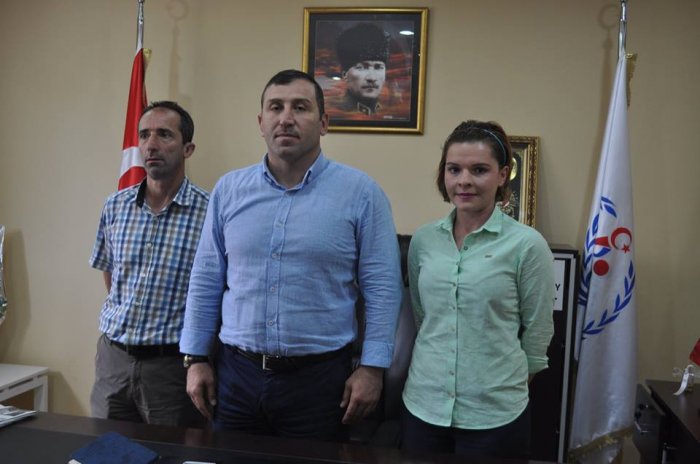 BURAYA HİZMET ETMEYE GELDİM