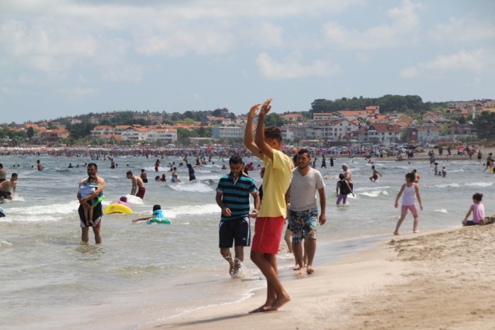 157 kişi boğulmaktan kurtuldu