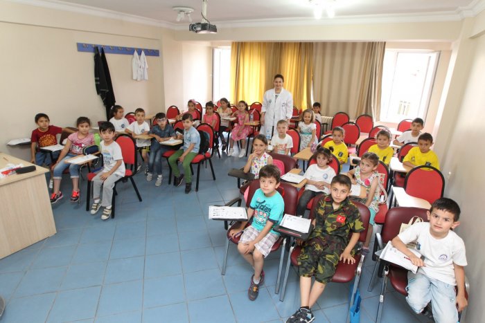 Gebzeli üçüzler Yaz Spor Okulunda