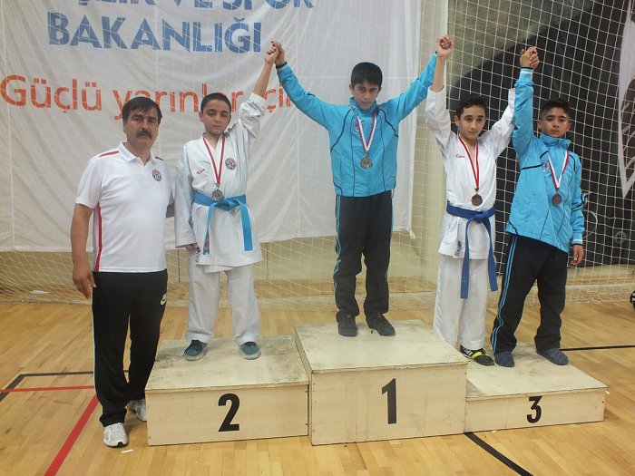 Karateciler Kurtuluş kupasında Yarıştı