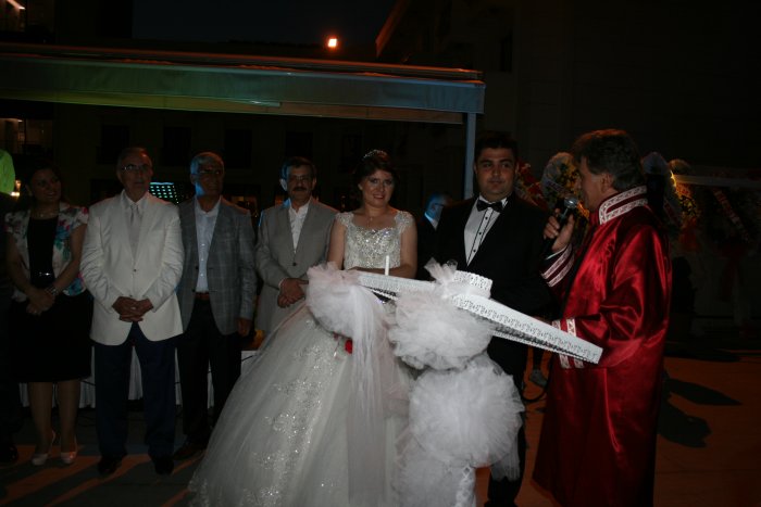 Murat Dağdeviren dünya evine girdi