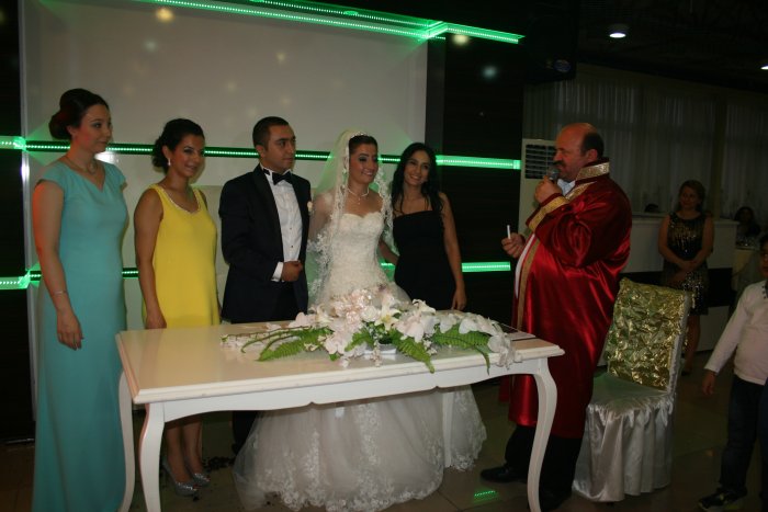 Aysun ile Ögür’ün en mutlu günü