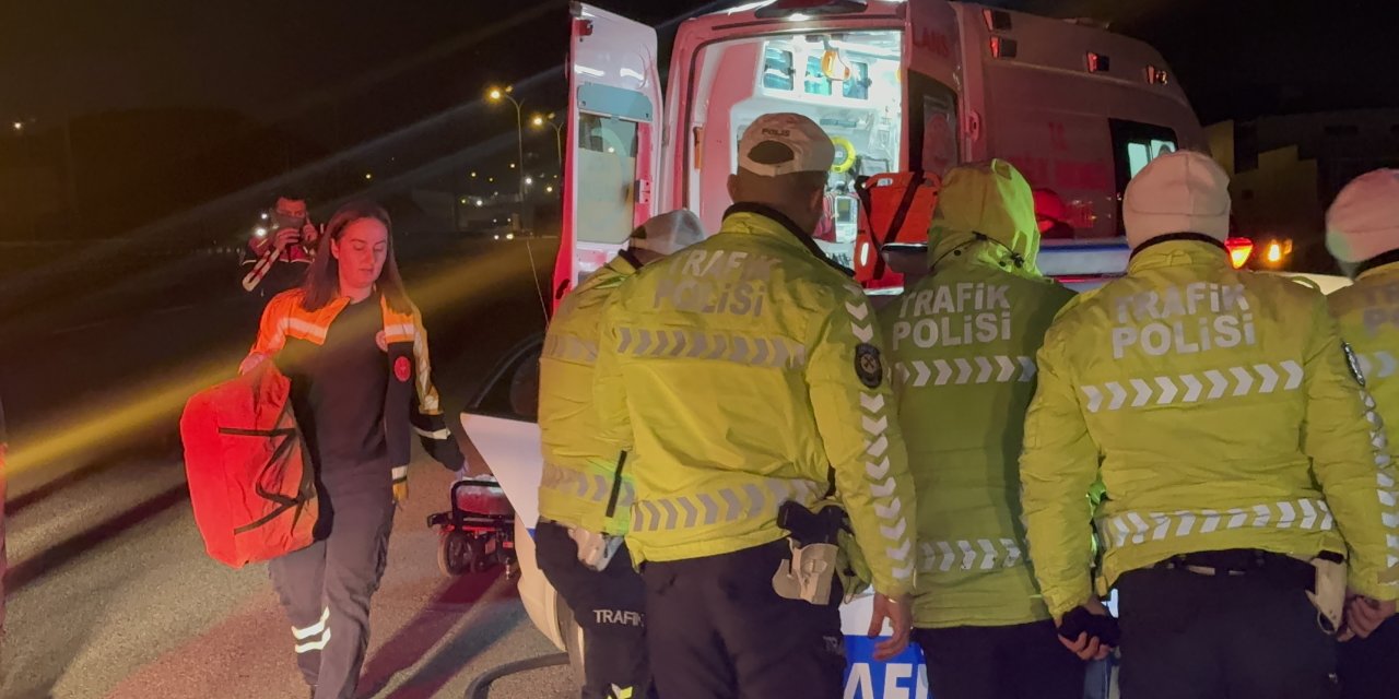 TEM’de polis aracı bariyere çarptı: 2 polis yaralı