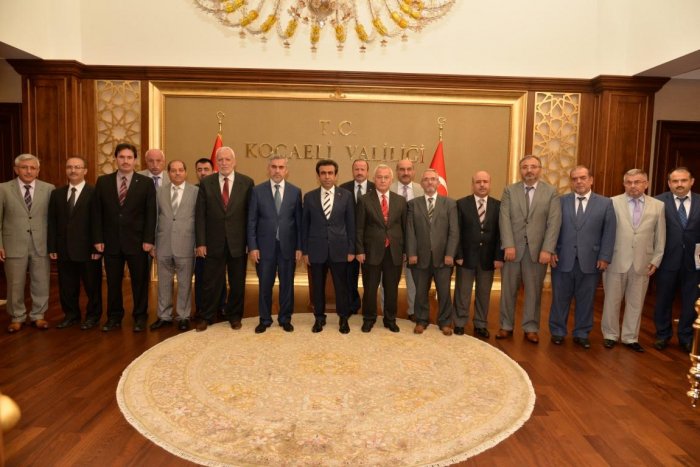 Güzeloğlu müftülerle görüştü