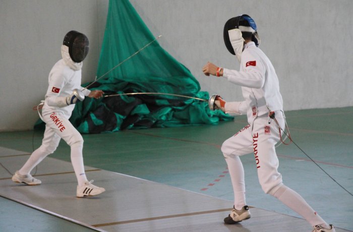 Eskrimciler Mersin’e Gidiyor