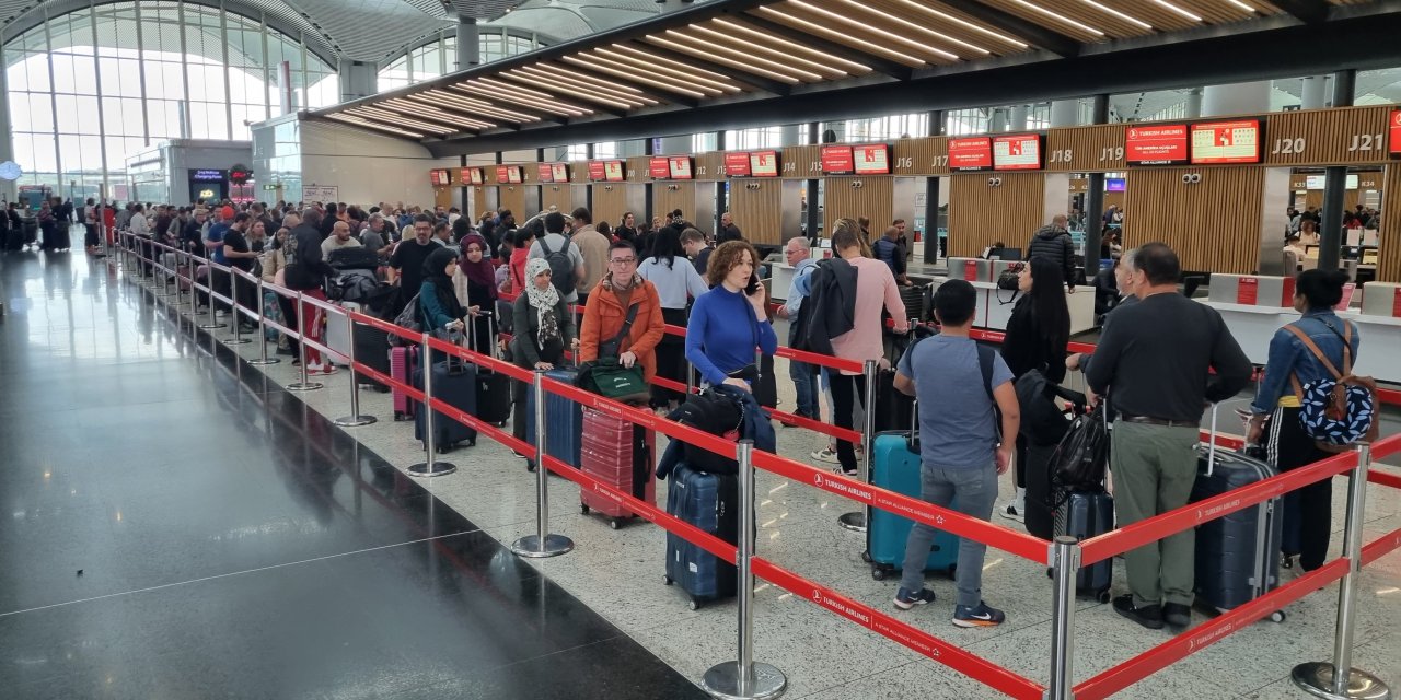 İstanbul Havalimanı'nda yoğunluk sürüyor