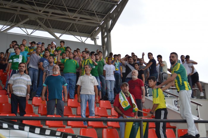 ÇINARALTI MUTLU BAŞLADI