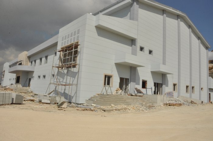 Kapalı spor salonunda sona doğru