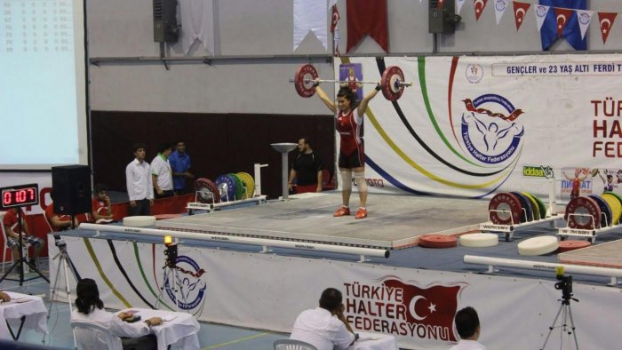Haltercilerden İki Türkiye Şampiyonluğu