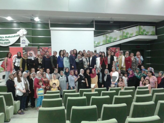 AK Kadınlara teşkilat içi eğitim