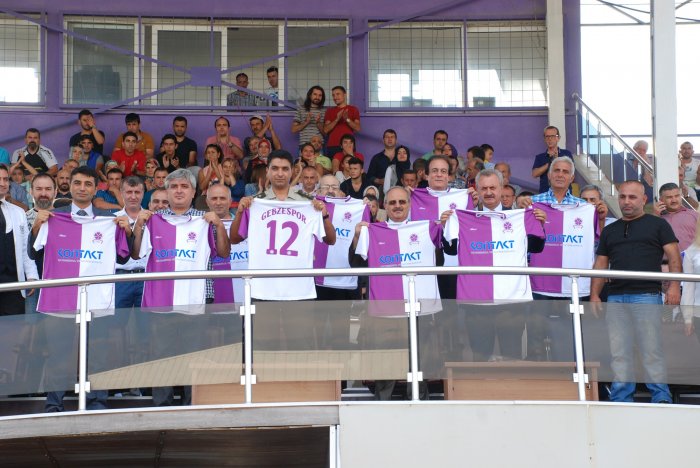 PROTOKOL GEBZESPOR İÇİN SAHAYA İNDİ