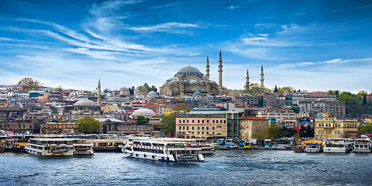 Türkiye'nin En Kalabalık İlçeleri Açıklandı: İlçeler Şehirleri Geride Bıraktı