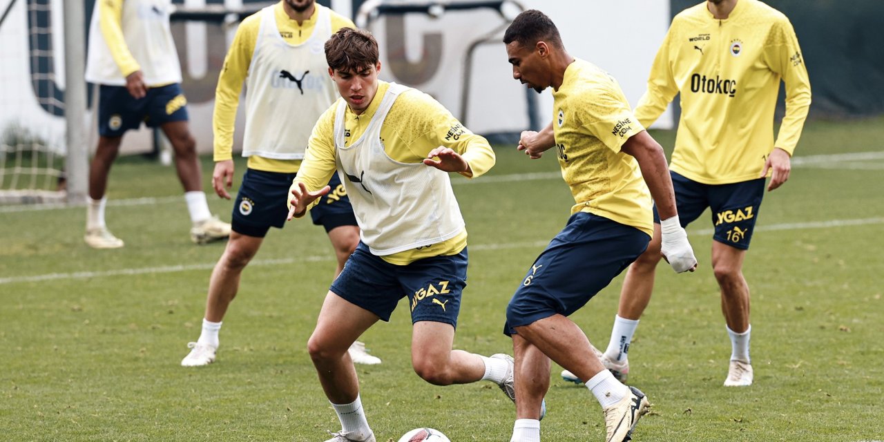 Fenerbahçe'de hazırlıklarına devam etti