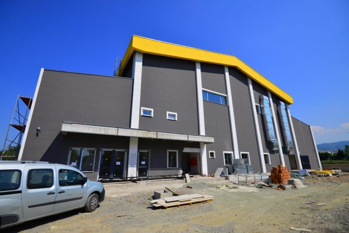 Başiskele Spor Salonu tamamlanıyor