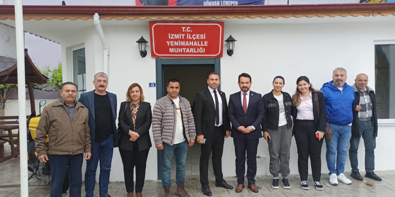 CHP İzmit’ten yeni muhtarlarla ilk temas