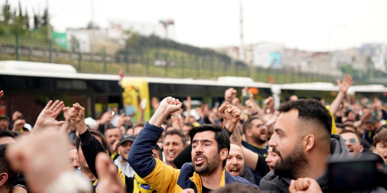 Fenerbahçe taraftarı, RAMS Park’a ulaştı