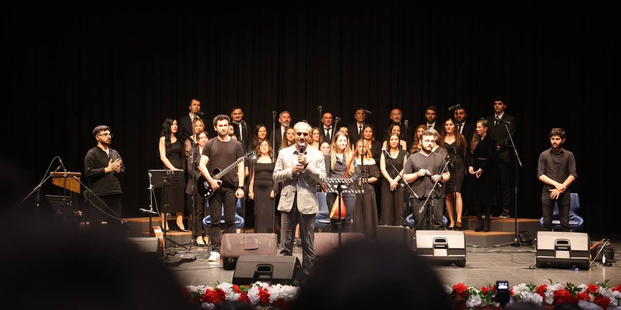 Türk Halk Müziği Korosu’ndan muhteşem konser